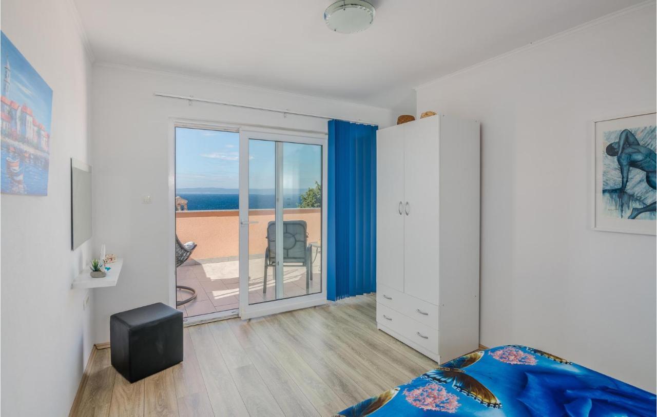 Nice Apartment In Stara Baska With Kitchen 外观 照片