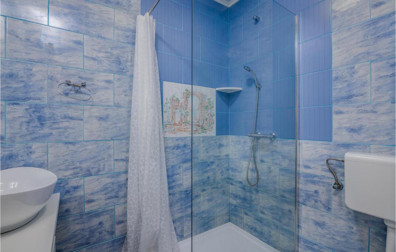 Nice Apartment In Stara Baska With Kitchen 外观 照片